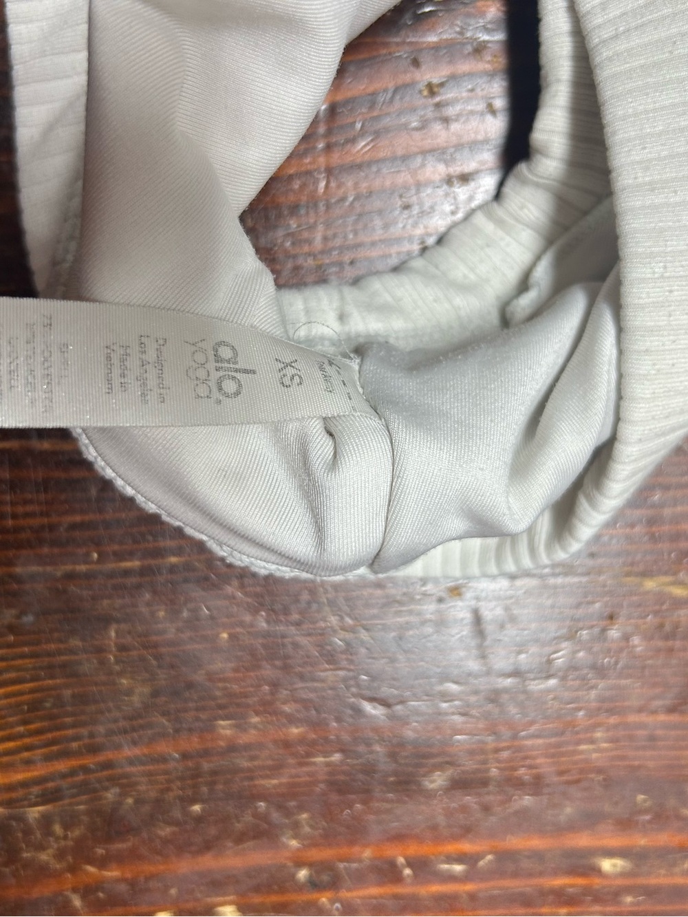 Alo white XS ribbed sports bra - Picture 3 of 6